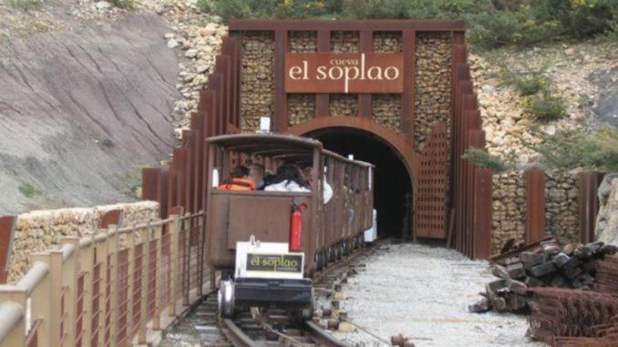 Casa Para Vacaciones Junto Al Parque De La Naturaleza De Cabarceno Obregón Eksteriør billede